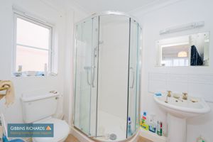 En-Suite- click for photo gallery